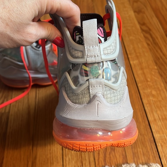 Nike LeBron Fast Food Edition Basketball Shoe - Picture 3 of 6